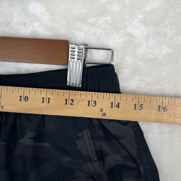 Vuori Athletic Shorts Lined Mens 28-30" Waist Camo Sports Training Gym - Picture 6 of 14